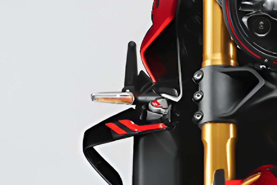 Front Indicator View of Rush 1000