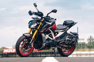 Front Left View of Apache RTR 310