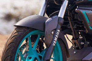 Front Mudguard & Suspension of 2025 FZ-S Fi