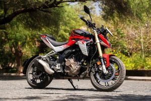 Front Right View of Xtreme 250R