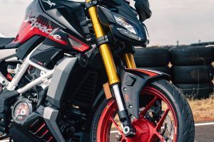 Front Suspension View of Apache RTR 310