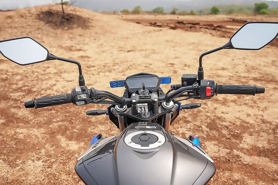 Handle Bar View of Xtreme 125R