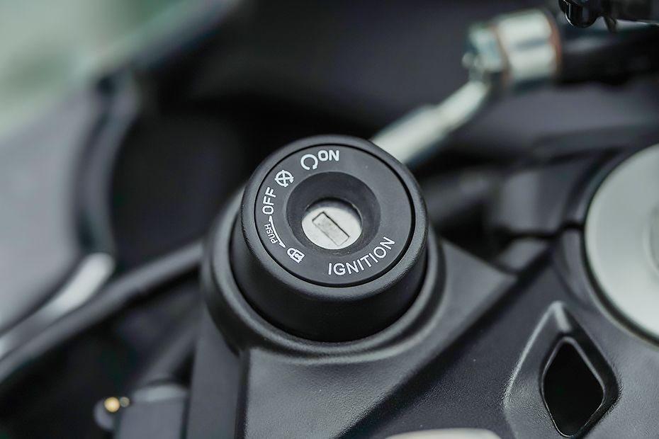 Ignition View of Thruxton 400