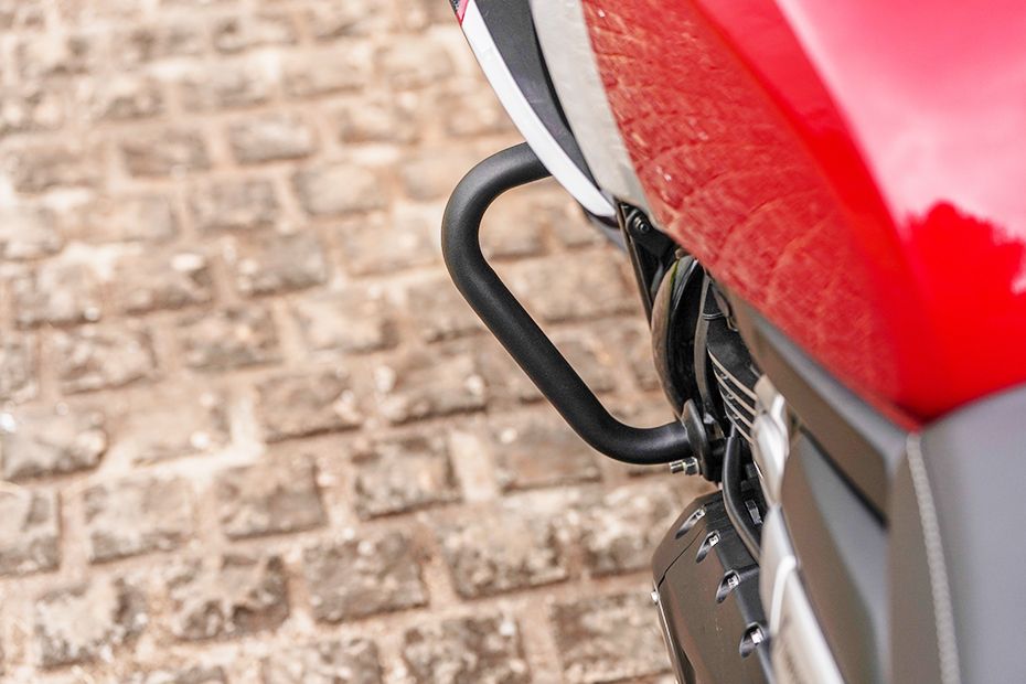 Leg Guard View of Thruxton 400