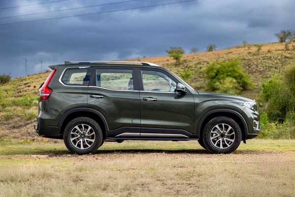 Mahindra Scorpio N Price, 7 Seater Images, colours, Reviews & Specs