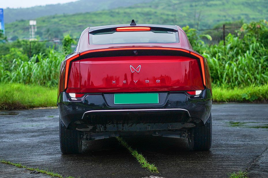 Rear back Image of XEV 9e