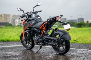 Rear Left View of 160 Duke