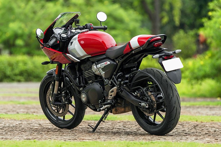 Rear Left View of Thruxton 400