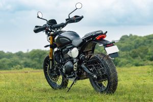 Rear Left View of Scrambler 400 XC
