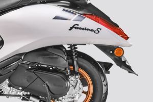 Rear Suspension View of Fascino 125 Fi Hybrid