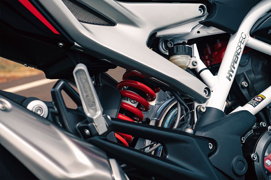 Rear Suspension View of Apache RTR 310