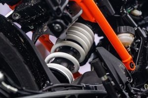 Rear Suspension View of 160 Duke