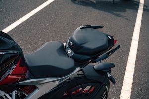 Seat of Apache RTR 310