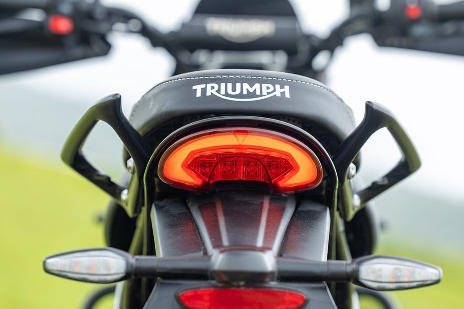 Tail Light of Scrambler 400 XC