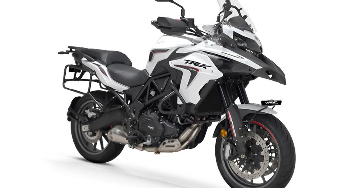 Benelli TRK 502 On Road Price Janjgir Champa Oct 2026 - ₹7.36L