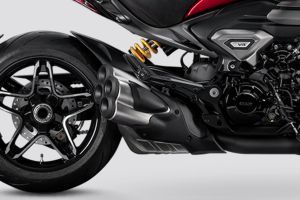 Exhaust View of XDiavel V4