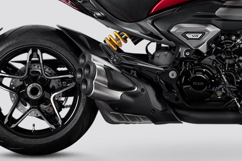 Exhaust View of XDiavel V4