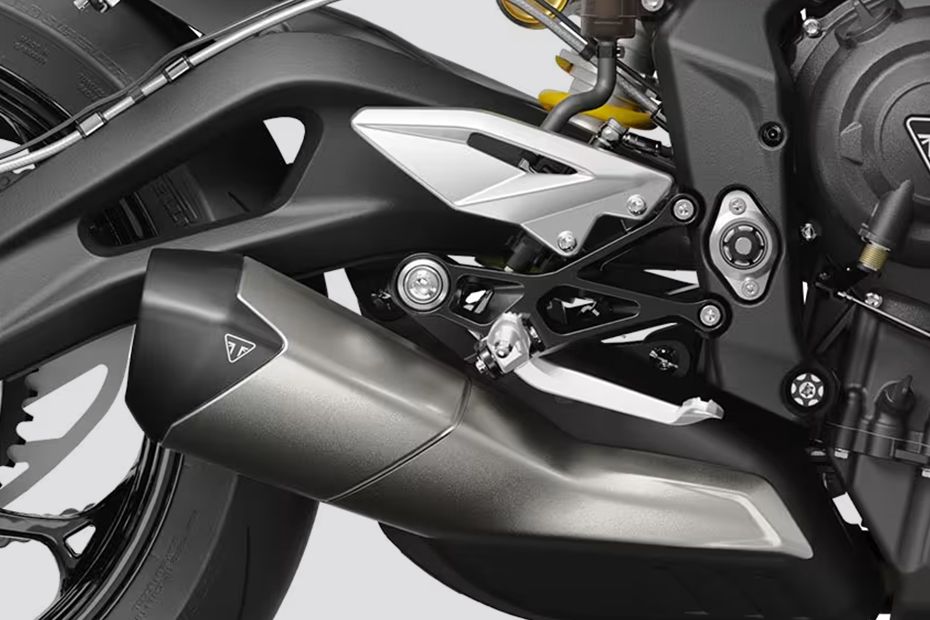 Exhaust View of Street Triple 765