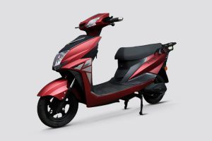 RBSeVA Rider vs Vespa ZX - Compare Prices, Specs, Features
