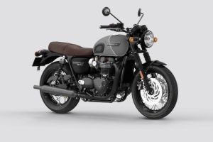 Front Right View of Bonneville T120