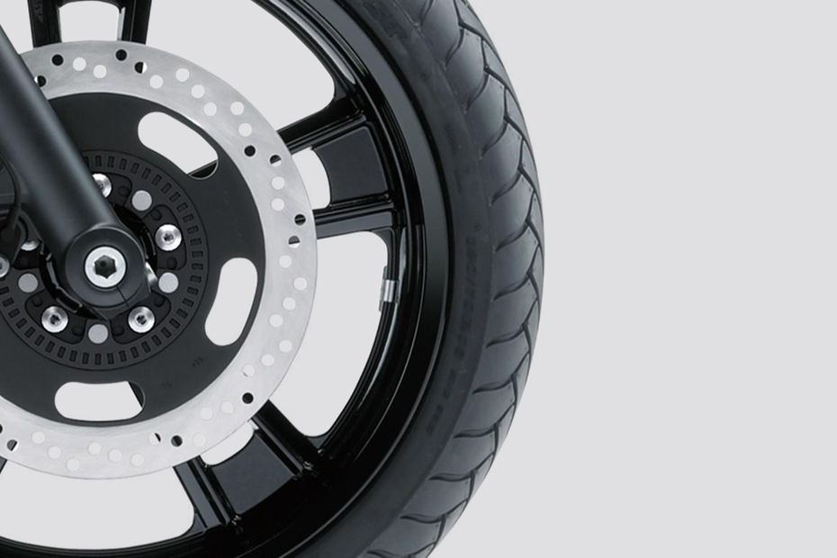 Front Tyre View of Vulcan S