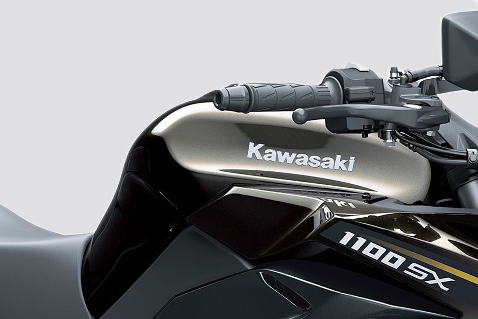 Fuel tank of Ninja 1100SX