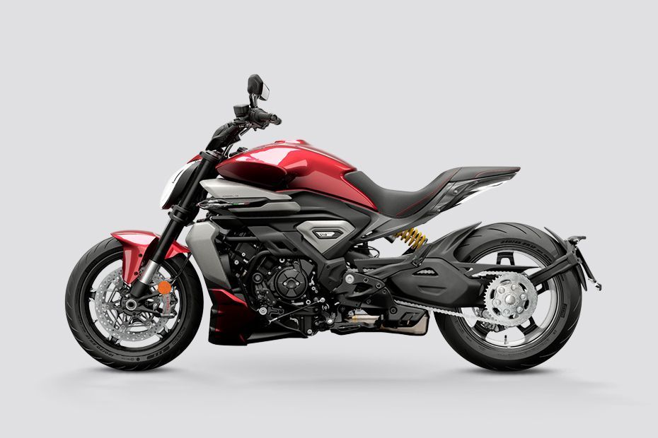 Left Side View of XDiavel V4