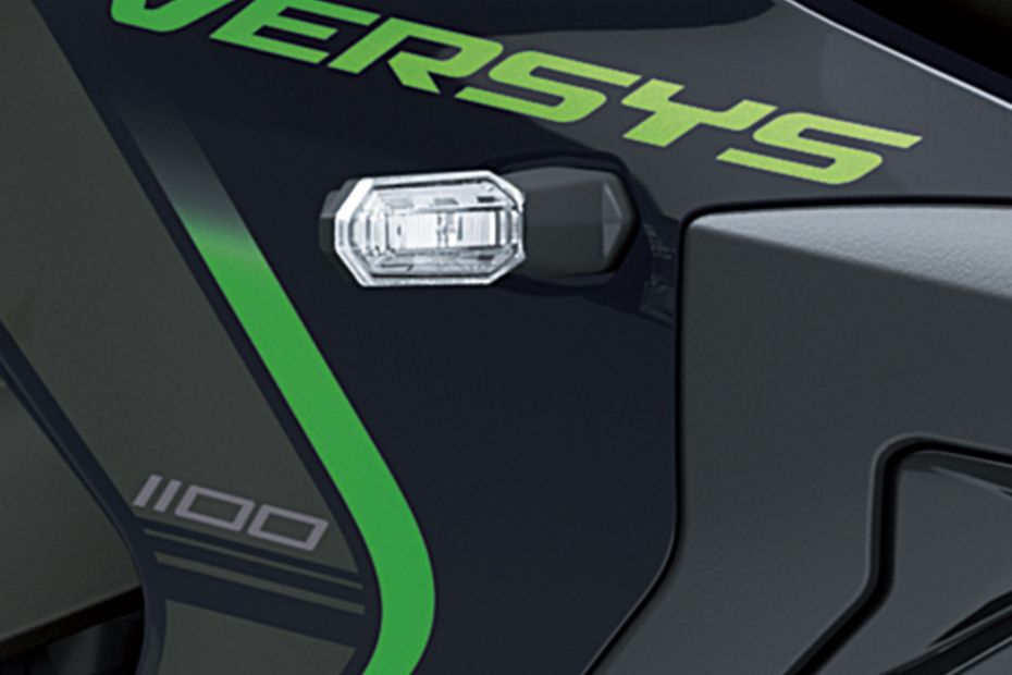 Front Indicator View of Versys 1100