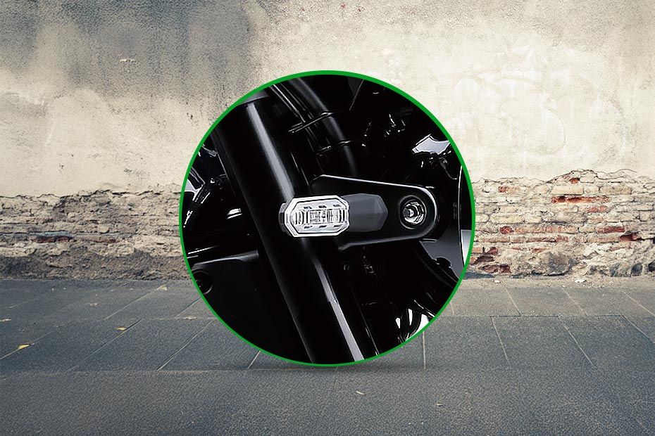 Front Indicator View of Z900RS