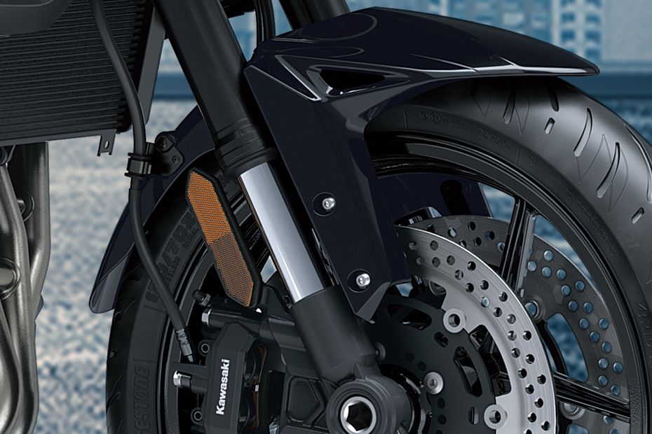 Front Suspension View of Versys 1100