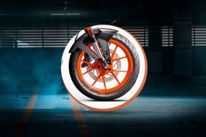 Front Tyre View of 125 Duke