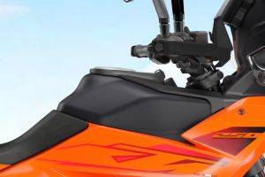 Fuel tank of 2025 250 Adventure