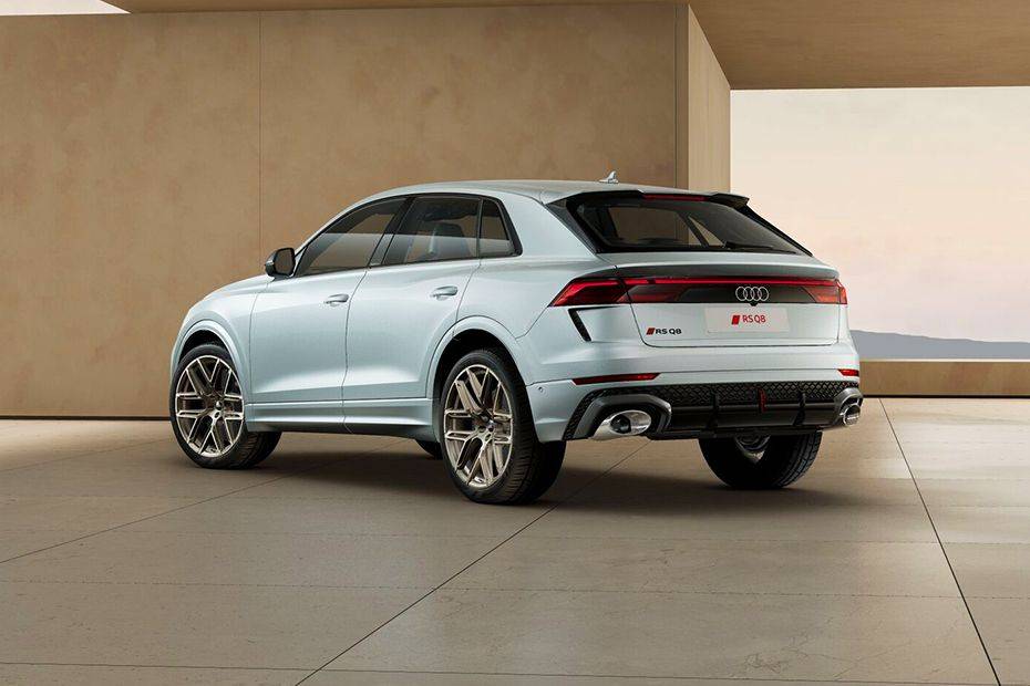 Rear 3/4 left Image of RS Q8