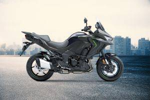 Right Side View of Versys 1100
