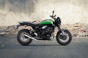 Right Side View of Z900RS