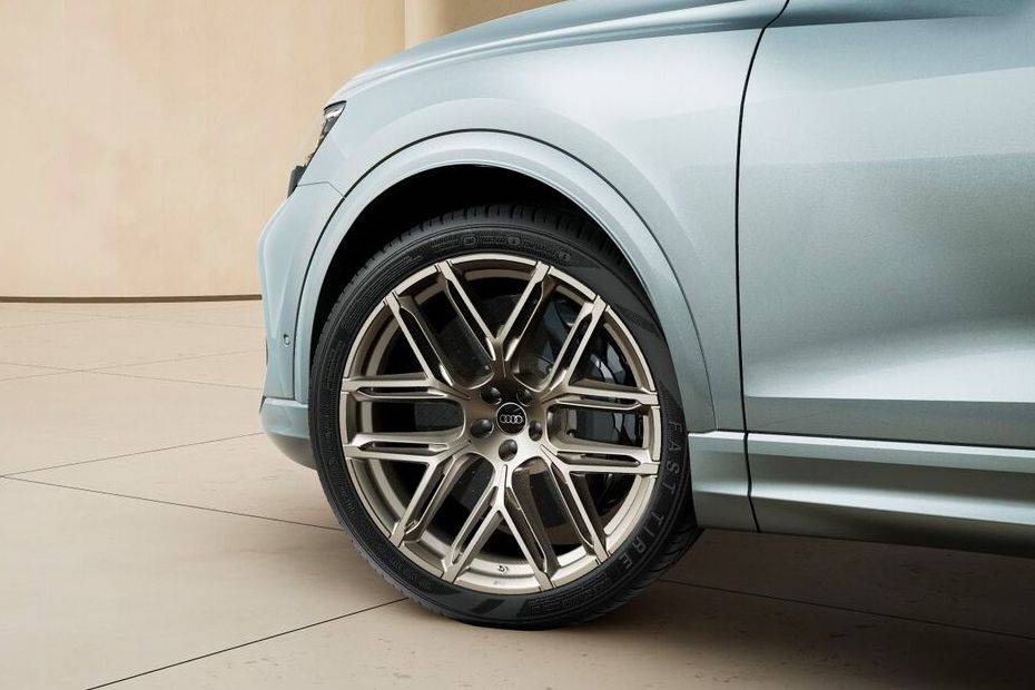 Wheel arch Image of RS Q8