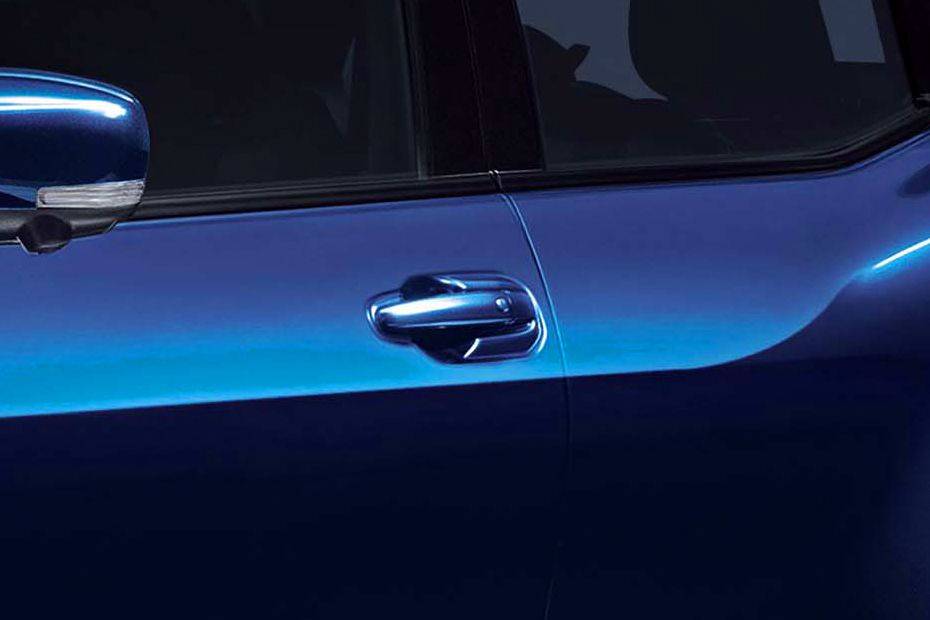 Door handles Image of e Vitara