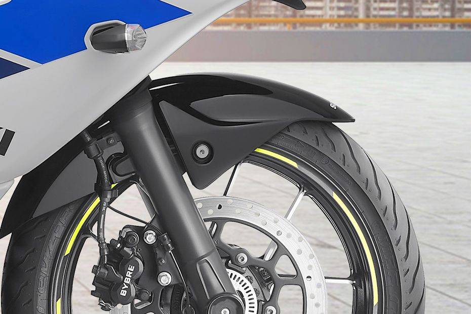 Front Mudguard & Suspension of Gixxer 250