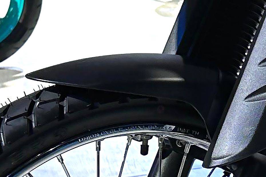 Front Mudguard & Suspension of Lander 250