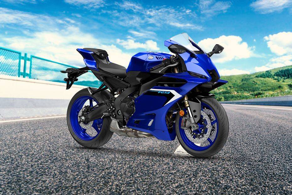 Front Right View of YZF-R9