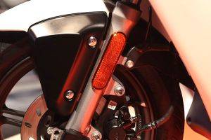 Front Suspension View of Z