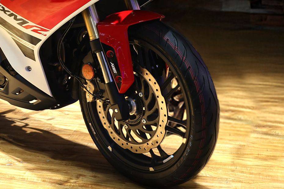 Front Tyre View of Karizma XMR 250