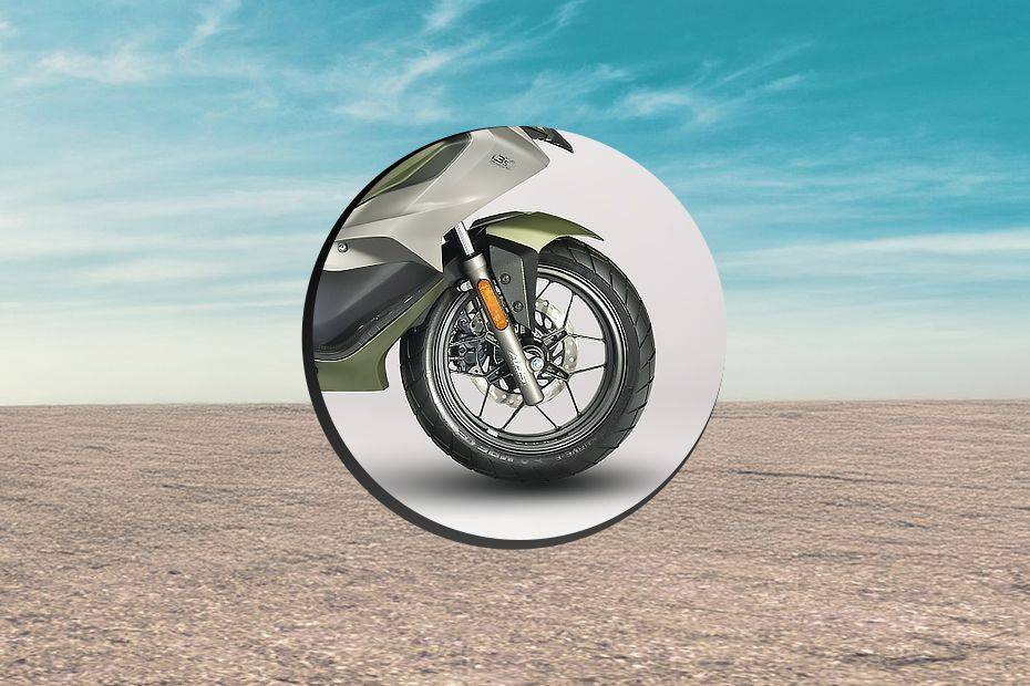 Front Tyre View of Xoom 160