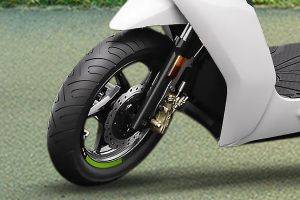 Front Tyre View of 450S