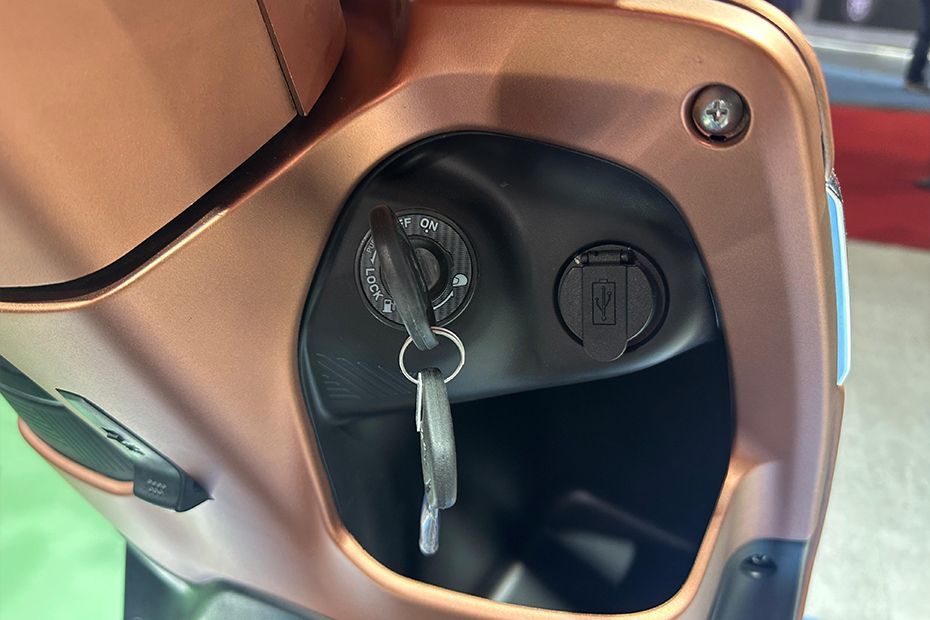 Glove Box of Jupiter CNG
