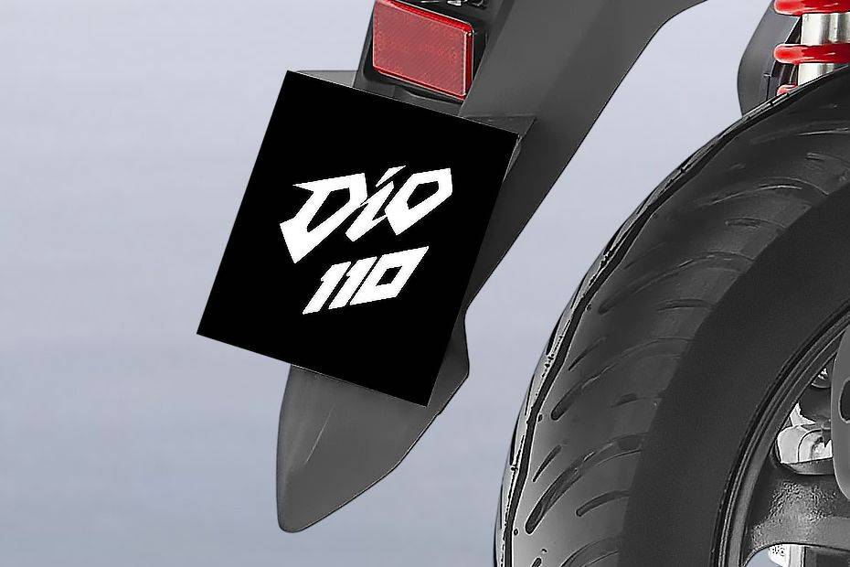 Number Plate of Dio