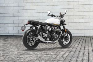 Rear Right View of Speed Twin 1200