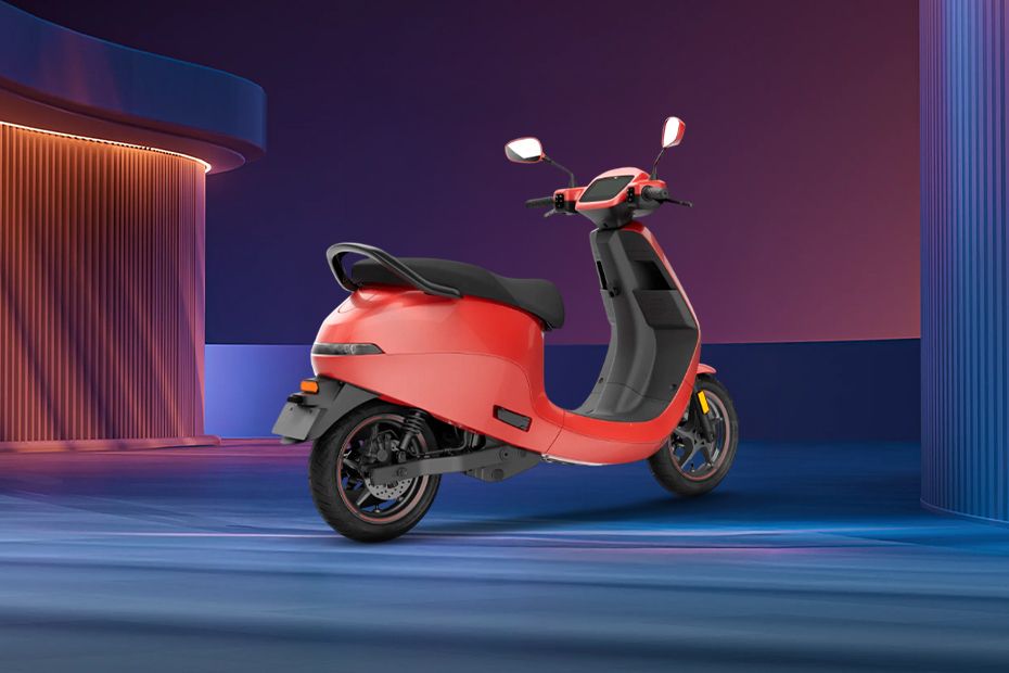 Ola S1 Pro Plus Price, 242km Range, Charging Time Images, colours, Mileage & Reviews