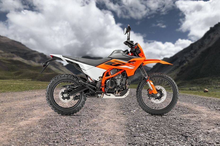 Right Side View of 390 Enduro R