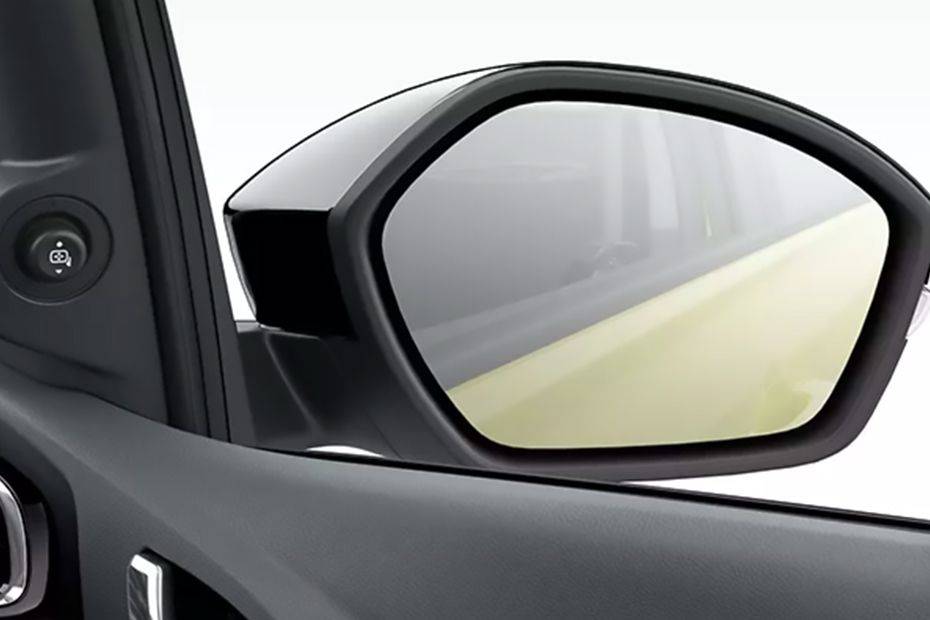 Side mirror rear angle Image of Tiago EV